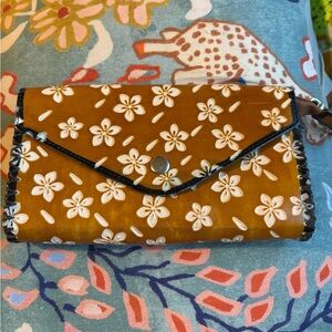 Floral Tan Women's Wallet